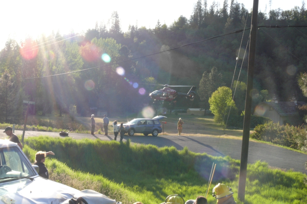 loading Gallery/Action/Accident, Douglas City 8may09/fullsize/L1040898.JPG... or select a thumbnail